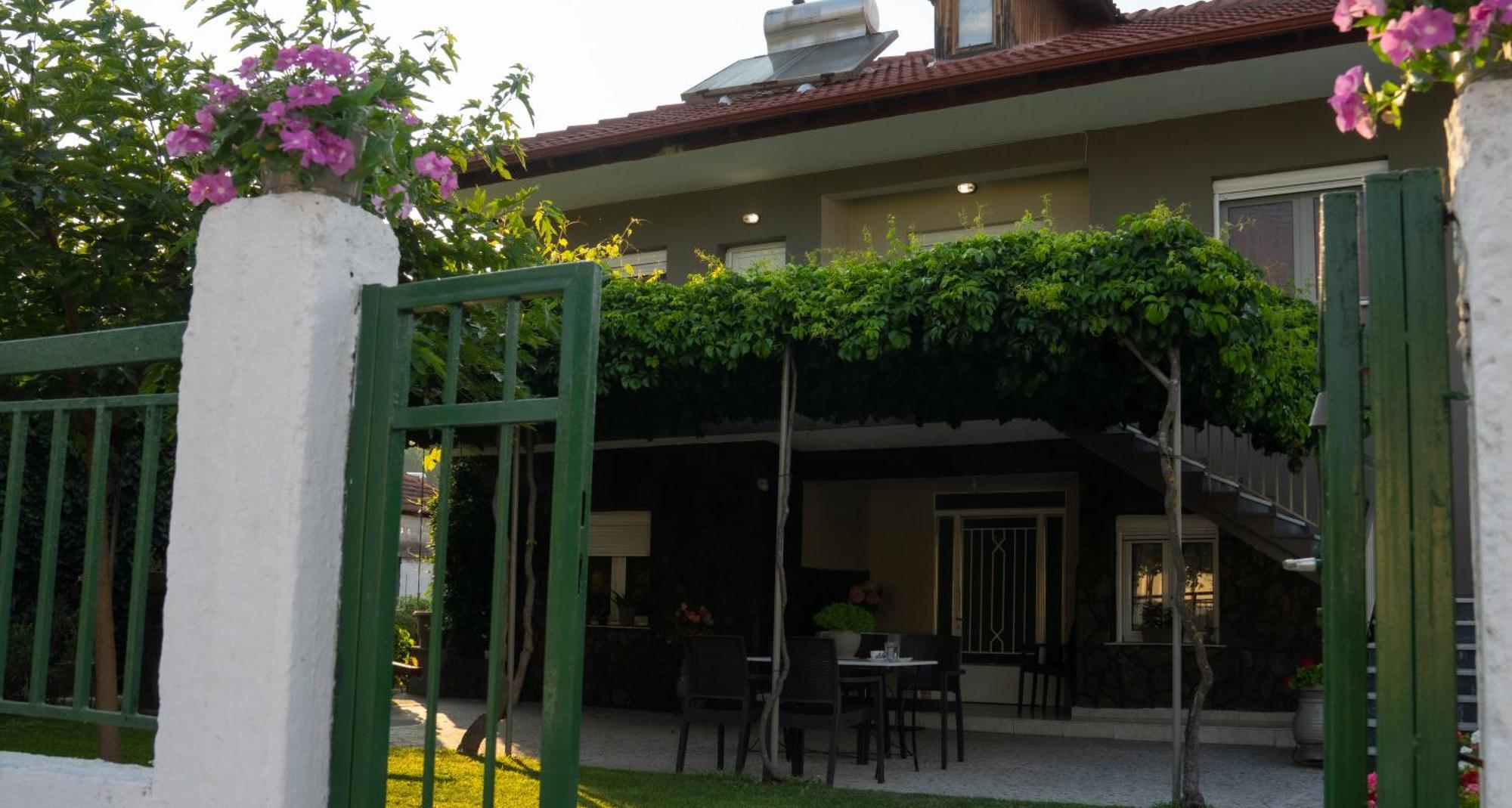 Xrysa's House * Aridaia